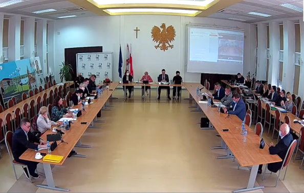 Nagranie wideo z XXXIX sesji Rady Miejskiej w Olecku, która odbyła się 30 kwietnia 2021 r